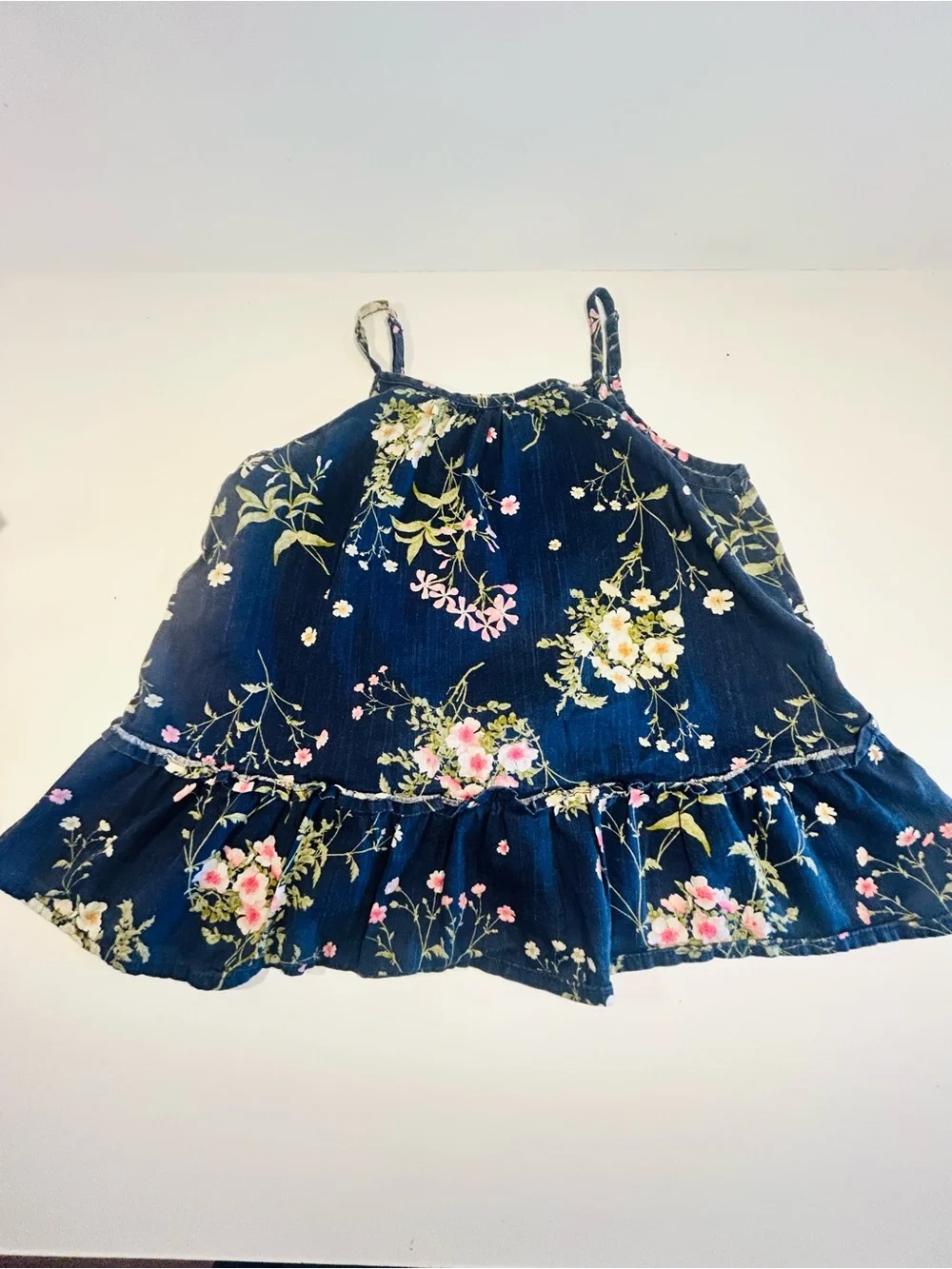 Lot of Girls Size 5-7 Clothes ( 1 dress, 2 pajamas, 2 tops, 1 shorts)